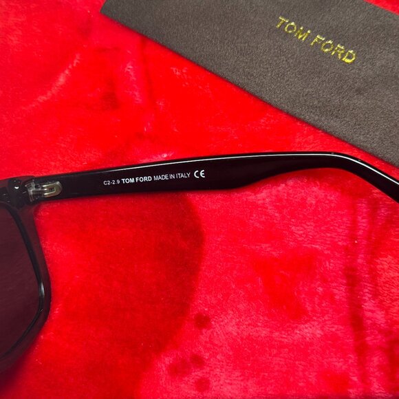 Tom Ford Black Square Sunglasses - Viral Minimalist Trend main image 4